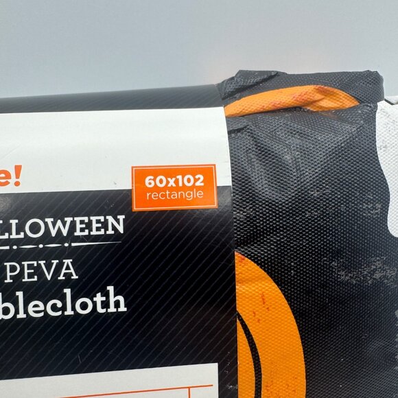 Halloween PEVA Tablecloth 60x102 Rectangle Black With Pumpkin & Skull Design - Picture 3 of 3